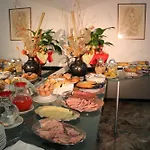 Hotel Martina's 2*