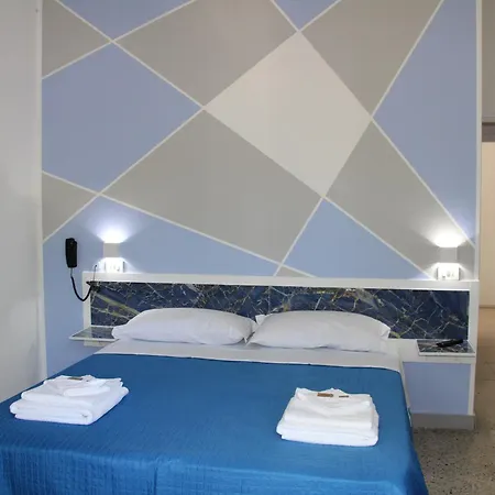 Martina's 2* Римини