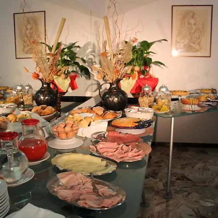 Hotel Martina's 2*