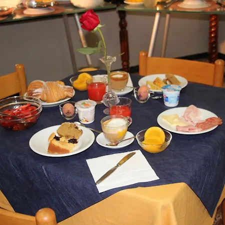 Martina's Отель